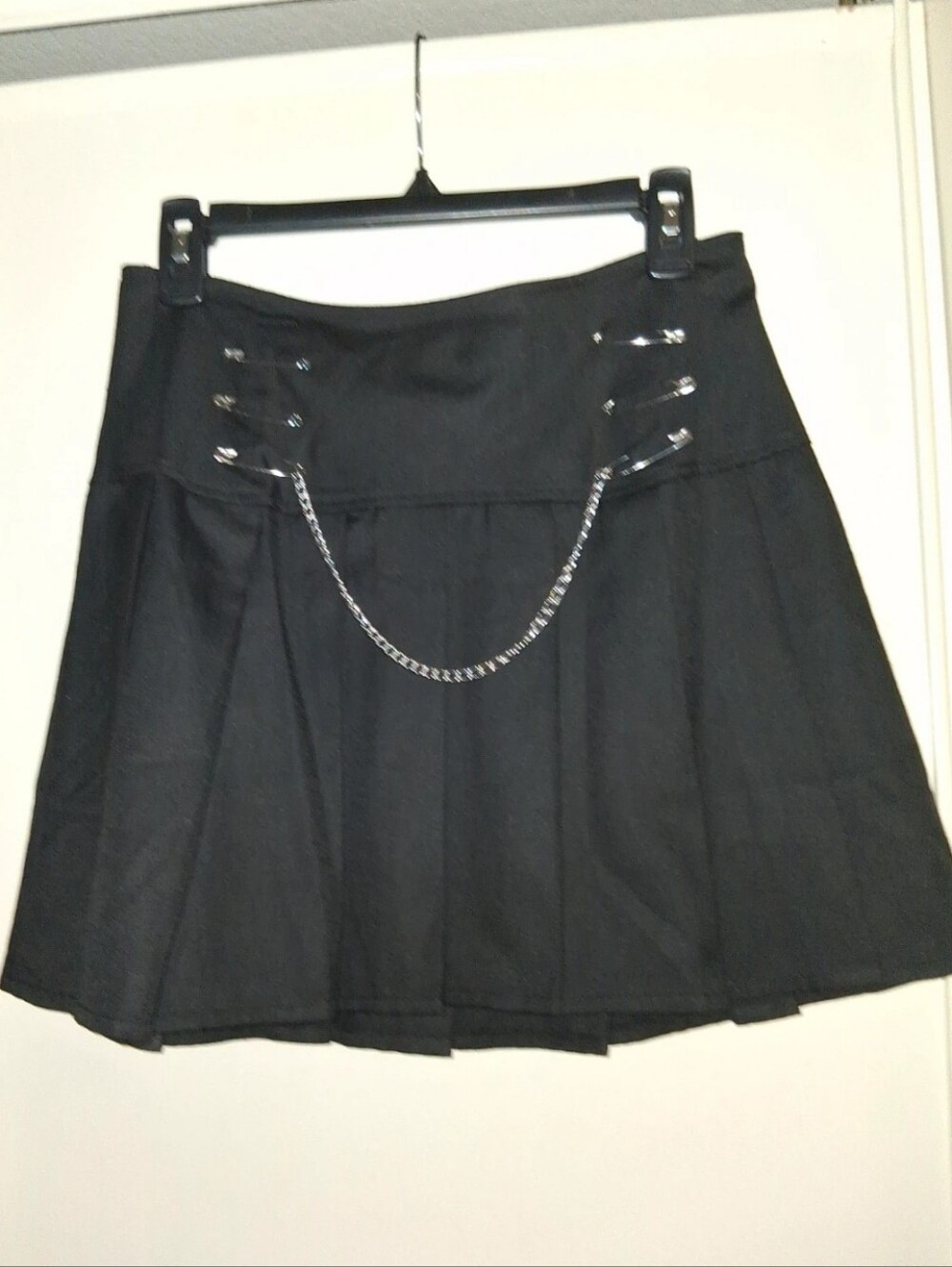 Hot Topic Black Pleated Skater Mini Skirt with Chain Accent